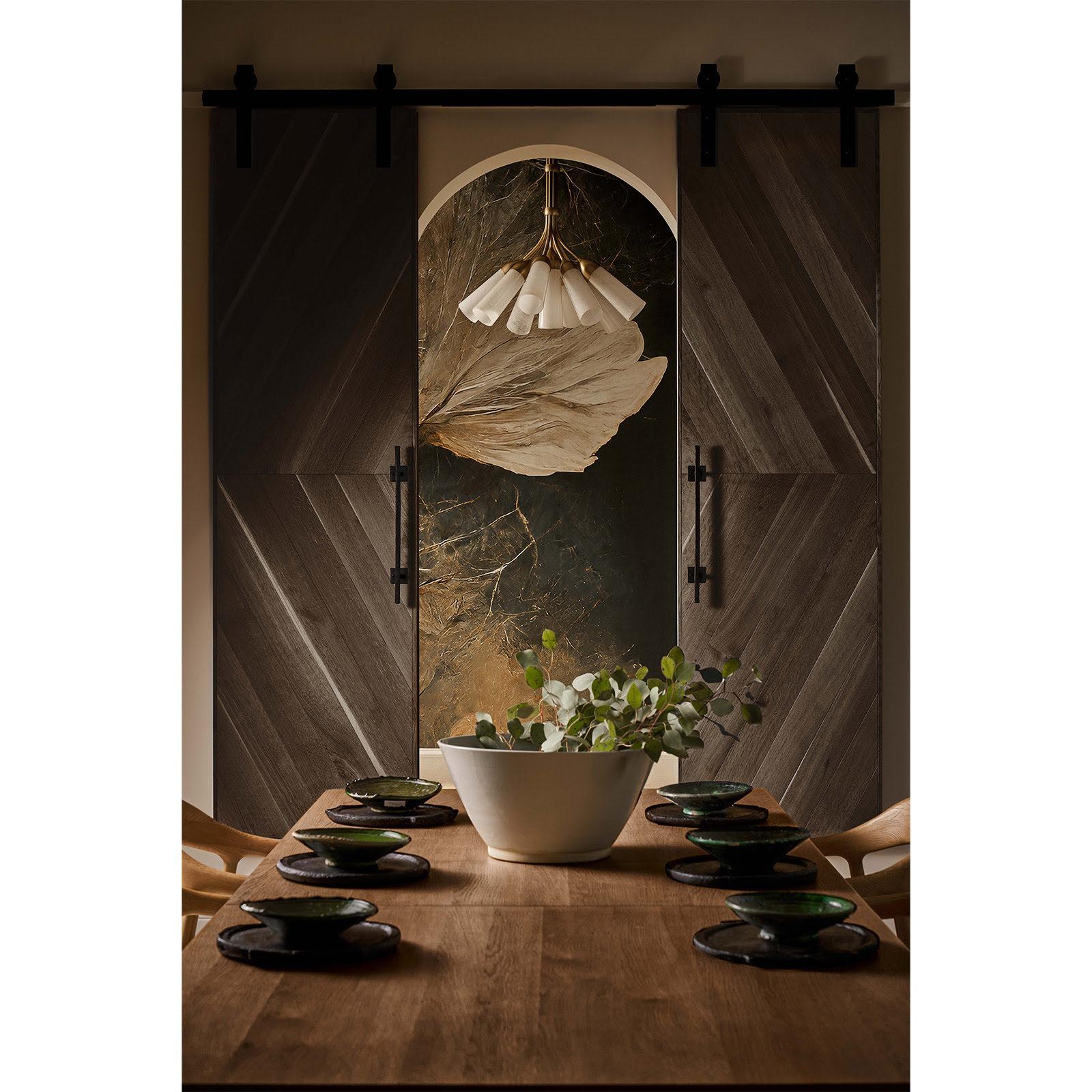 Mousseaux Chandelier | Regina Andrew Detroit